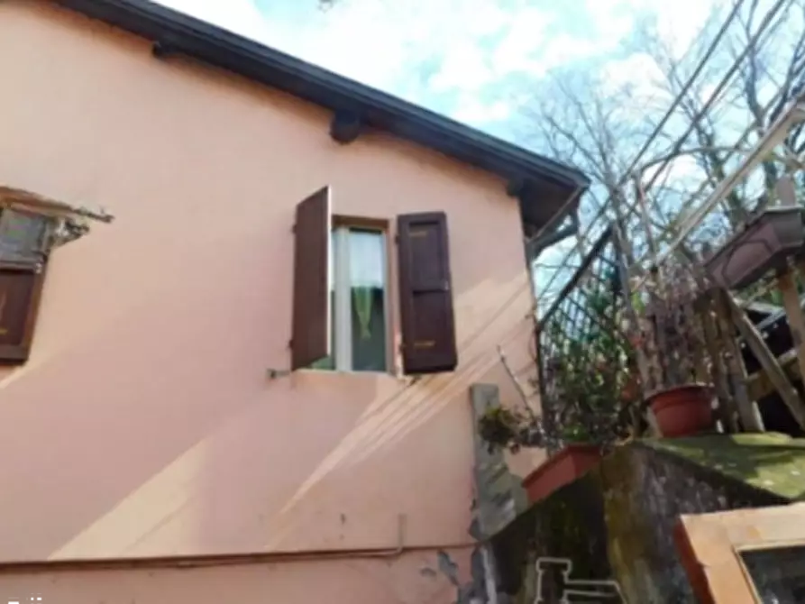 appartamento in vendita a Calestano in zona Marzolara