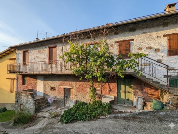 appartamento in vendita a Calestano in zona Vigolone