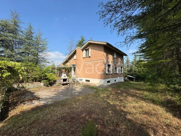 casa indipendente in vendita a Calestano in zona Marzolara