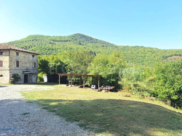 casa indipendente in vendita a Calestano in zona Fragnolo
