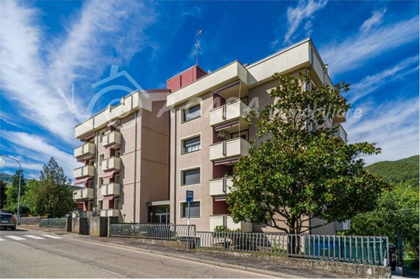 appartamento in vendita a Calestano in zona Marzolara