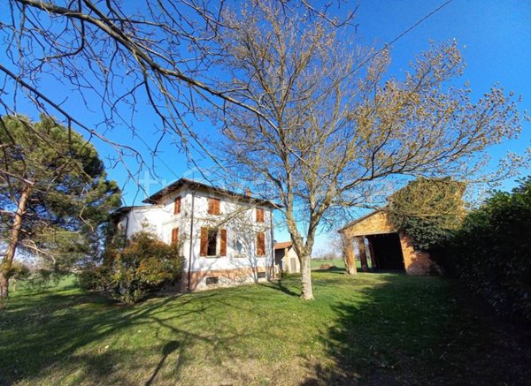 casa indipendente in vendita a Collecchio