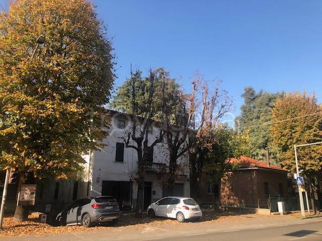 casa indipendente in vendita a Collecchio in zona Ozzano Taro
