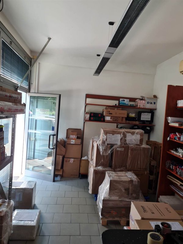 negozio in vendita a Collecchio