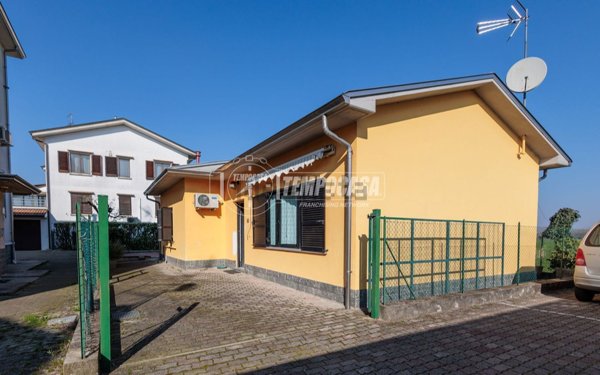 casa indipendente in vendita a Collecchio in zona Madregolo