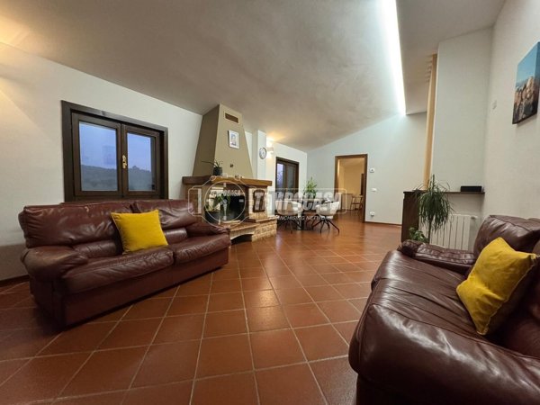 appartamento in vendita a Collecchio in zona Ozzano Taro