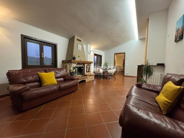 appartamento in vendita a Collecchio in zona Ozzano Taro