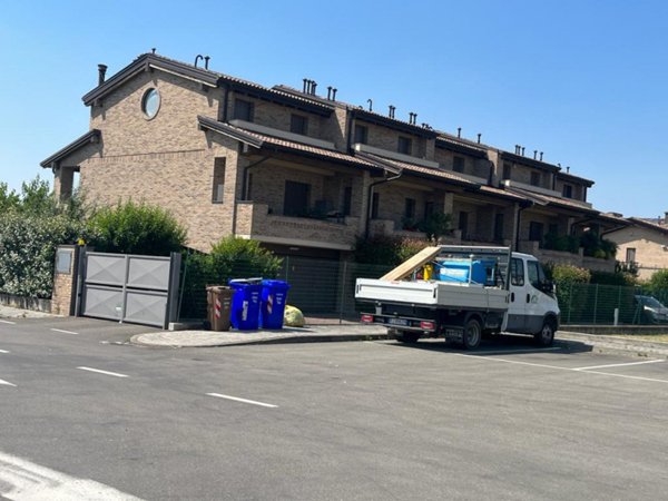 casa semindipendente in vendita a Collecchio