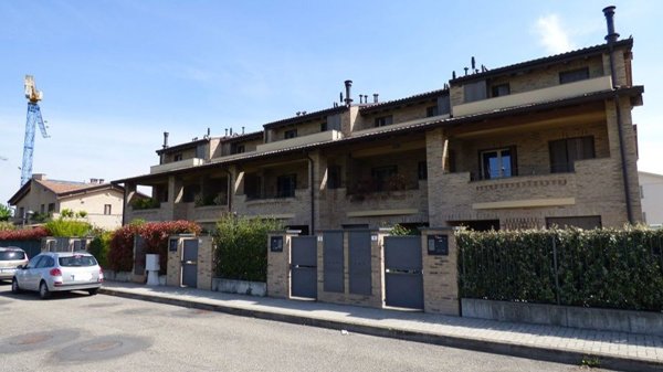 casa semindipendente in vendita a Collecchio