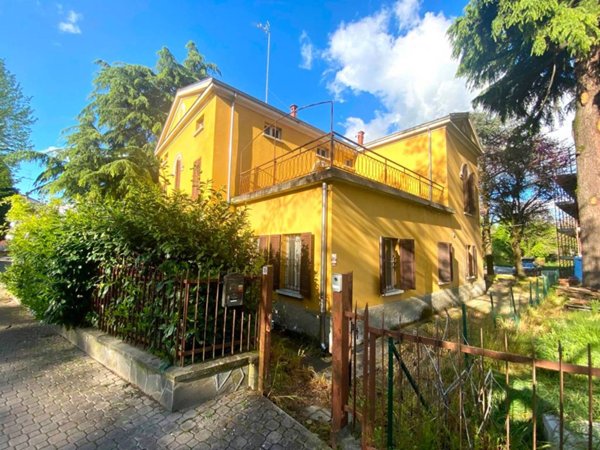 casa indipendente in vendita a Collecchio
