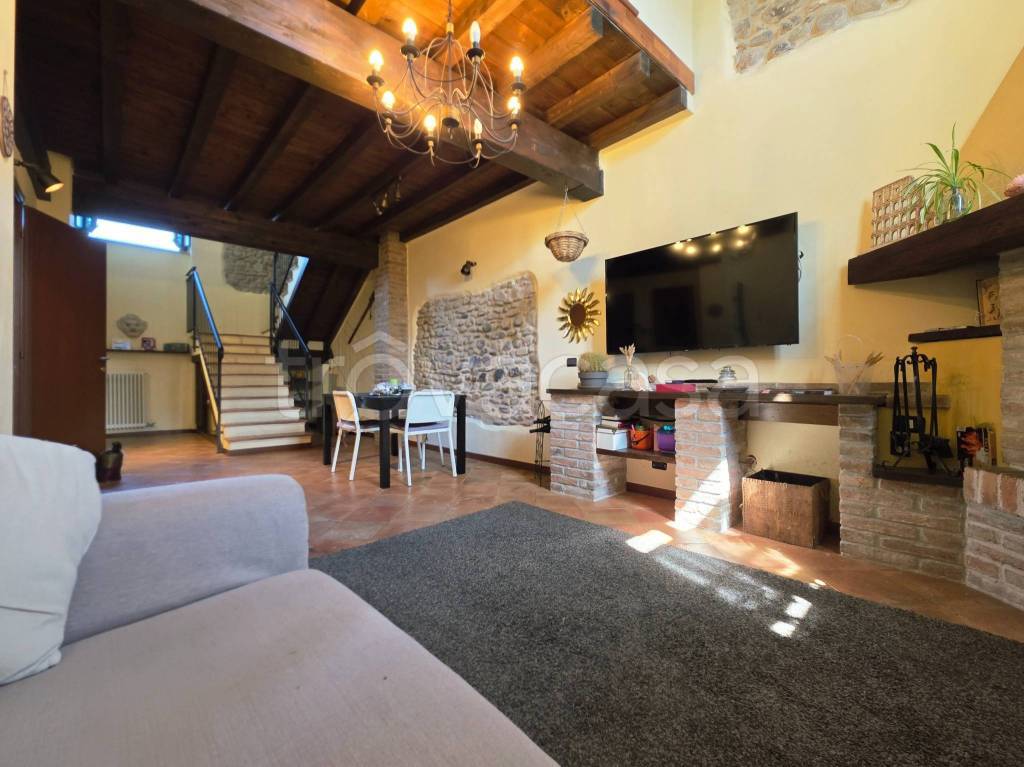appartamento in vendita a Collecchio in zona Madregolo