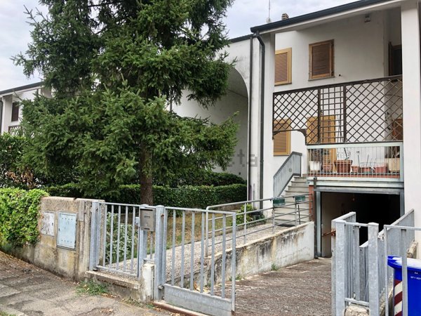 casa indipendente in vendita a Collecchio in zona Madregolo