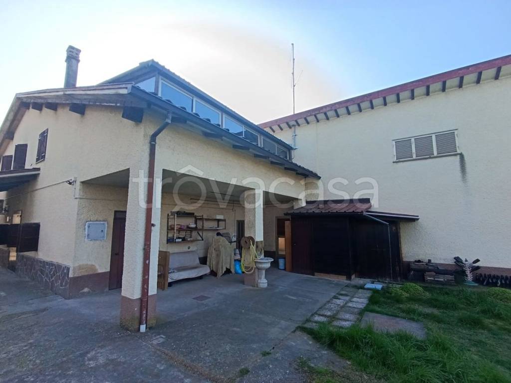 casa indipendente in vendita a Collecchio