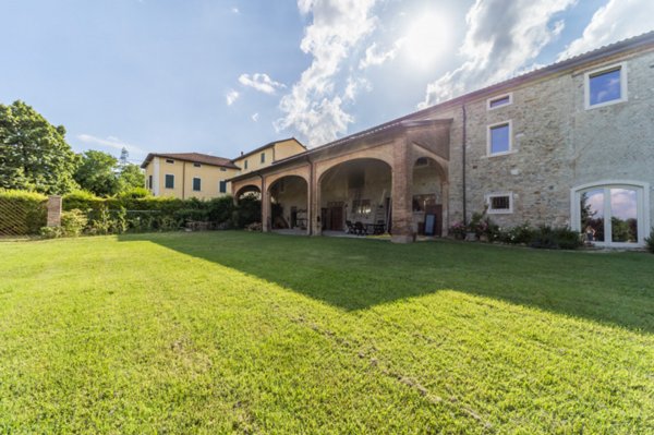 casa indipendente in vendita a Collecchio in zona Lemignano