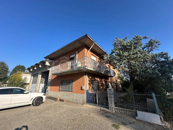 casa indipendente in vendita a Collecchio in zona Stradella