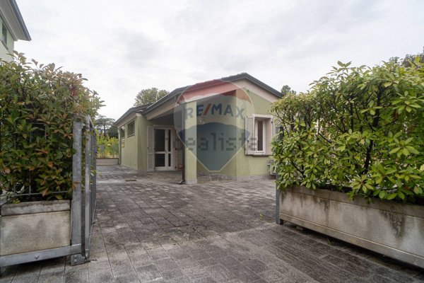 casa indipendente in vendita a Collecchio