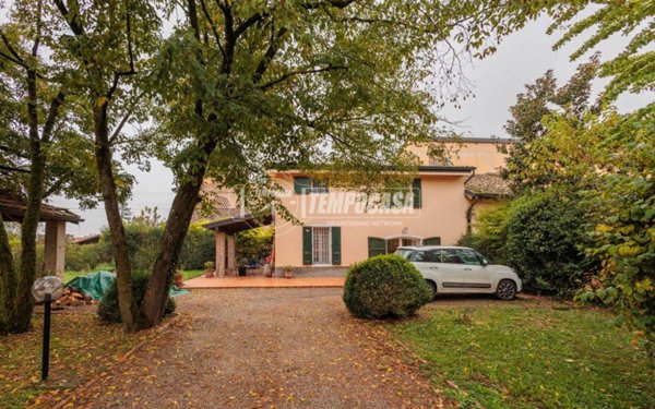 casa indipendente in vendita a Collecchio