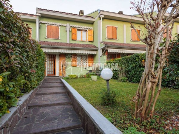 casa indipendente in vendita a Collecchio