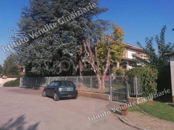 casa indipendente in vendita a Collecchio