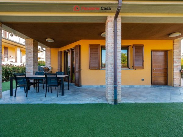 casa indipendente in vendita a Collecchio in zona San Martino Sinzano