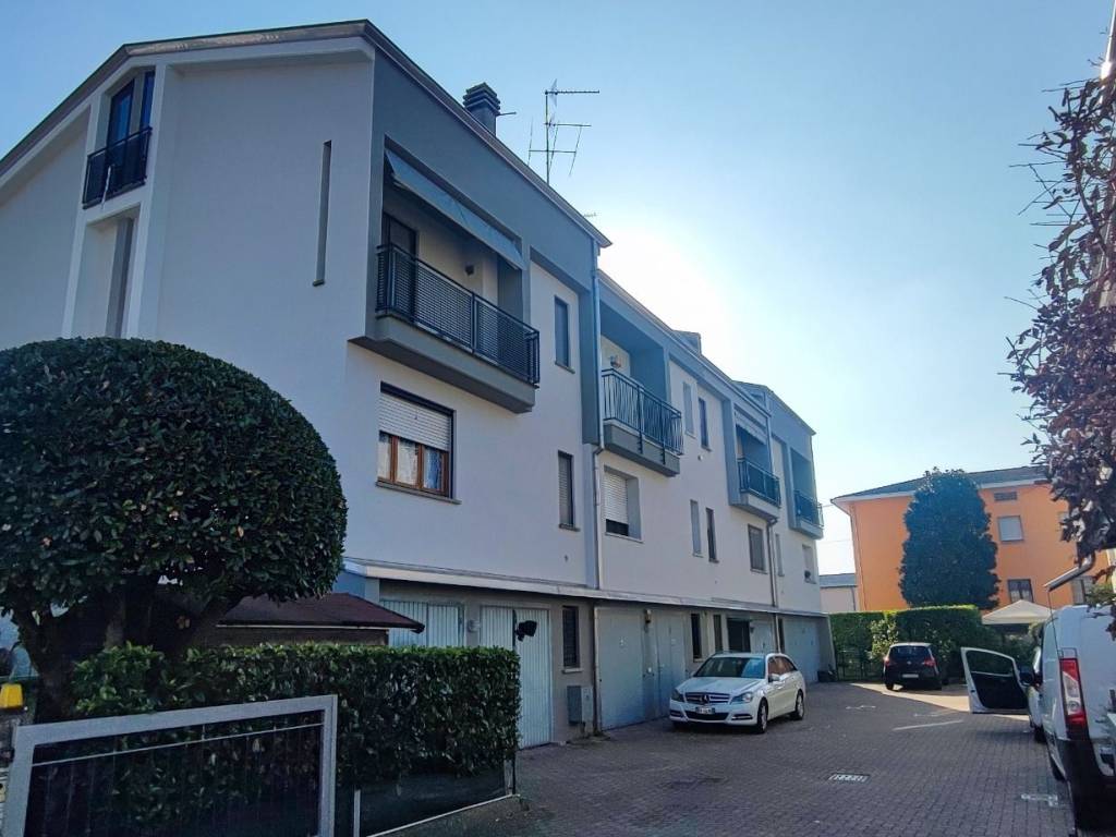 casa indipendente in vendita a Collecchio in zona San Martino Sinzano