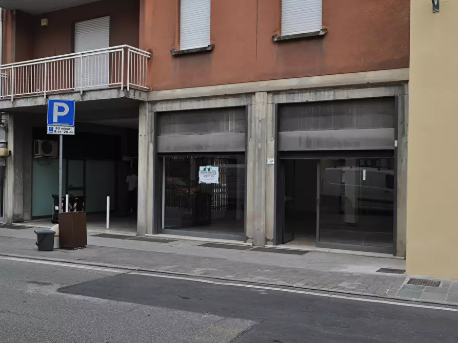 locale commerciale in vendita a Collecchio
