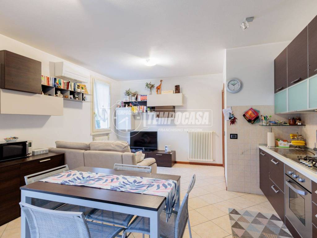 appartamento in vendita a Collecchio in zona San Martino Sinzano