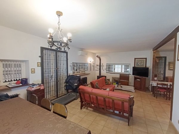 casa indipendente in vendita a Collecchio