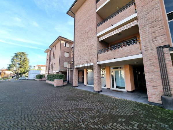 negozio in vendita a Collecchio