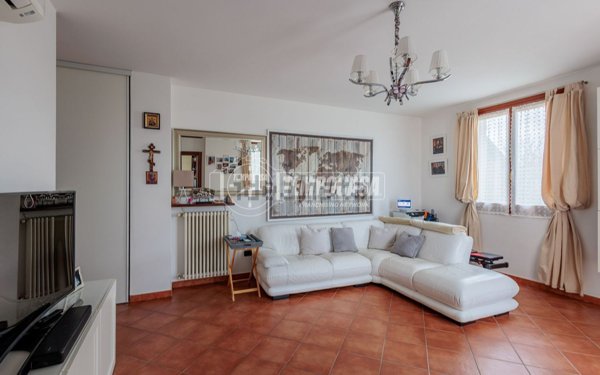 appartamento in vendita a Collecchio in zona San Martino Sinzano