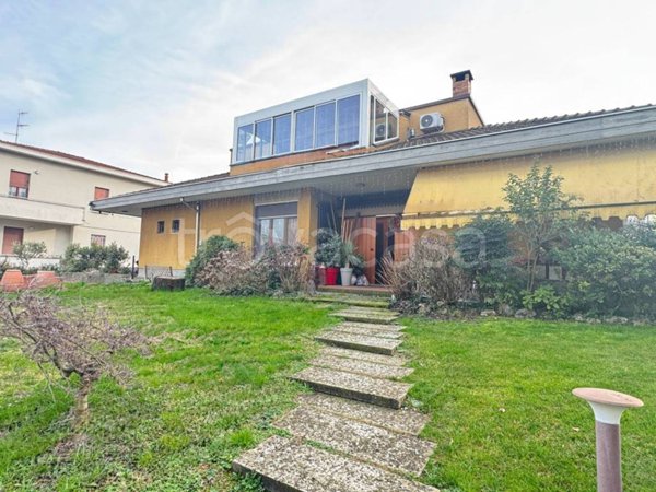 casa indipendente in vendita a Collecchio