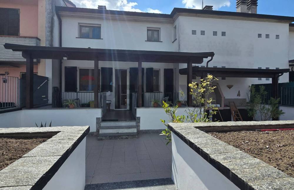 casa indipendente in vendita a Collecchio