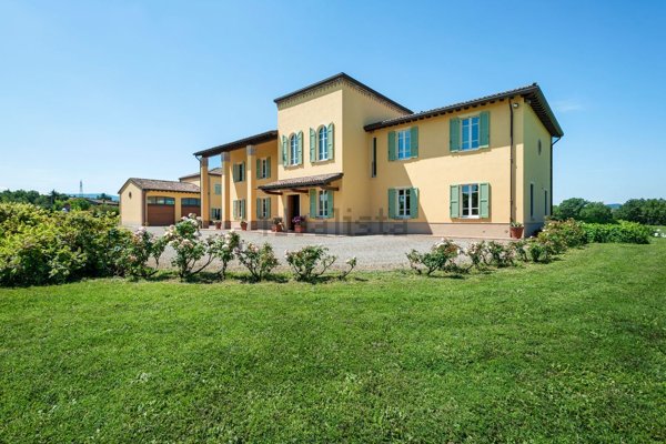 casa indipendente in vendita a Collecchio