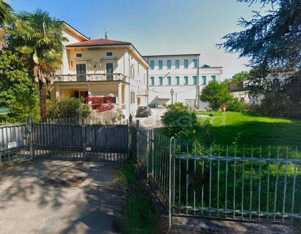 capannone in vendita a Collecchio