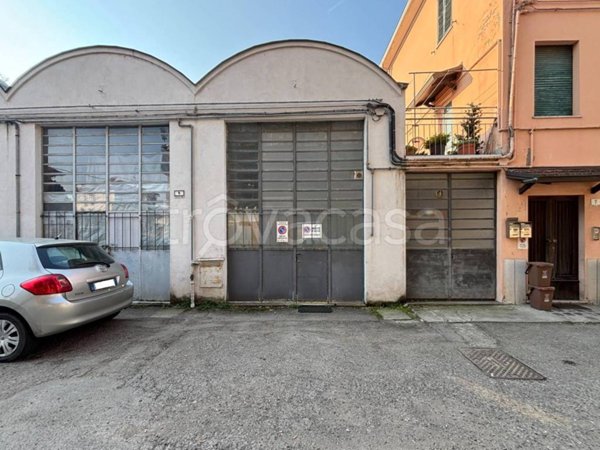 locale commerciale in vendita a Collecchio