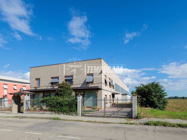 locale commerciale in vendita a Collecchio in zona Gaiano