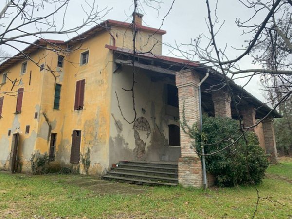 casa indipendente in vendita a Collecchio in zona Ozzano Taro