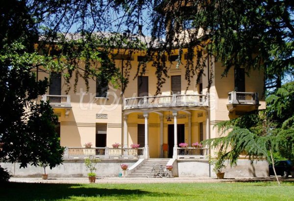 casa indipendente in vendita a Collecchio in zona Giarola