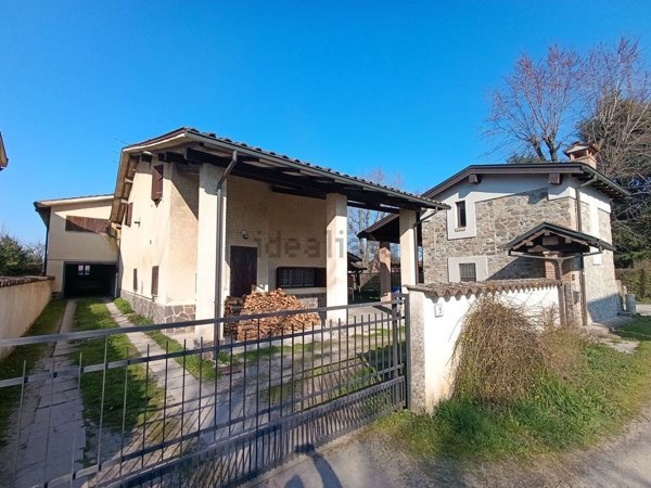 casa indipendente in vendita a Collecchio