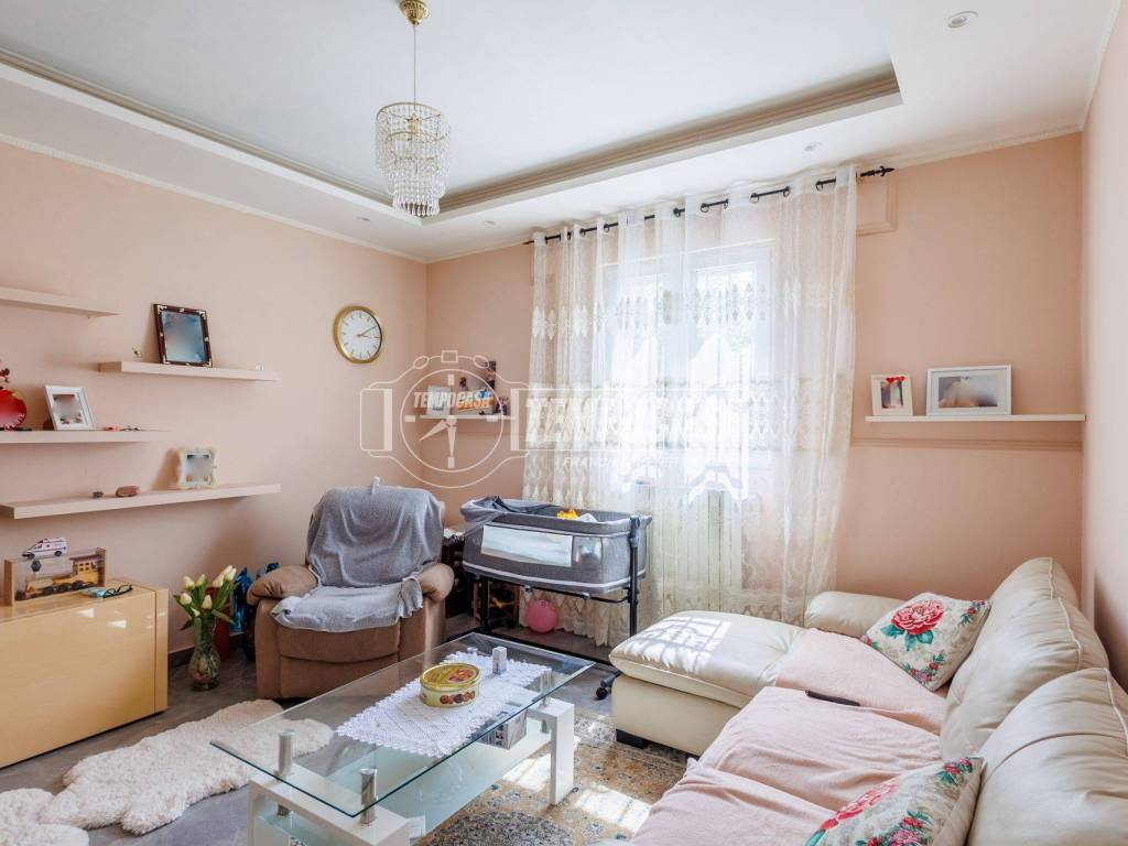 casa indipendente in vendita a Collecchio in zona Ozzano Taro