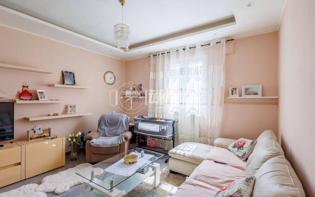casa indipendente in vendita a Collecchio in zona Ozzano Taro