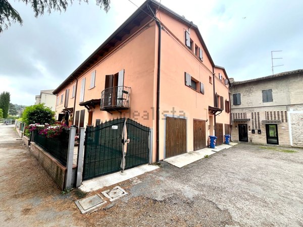appartamento in vendita a Collecchio in zona Ozzano Taro