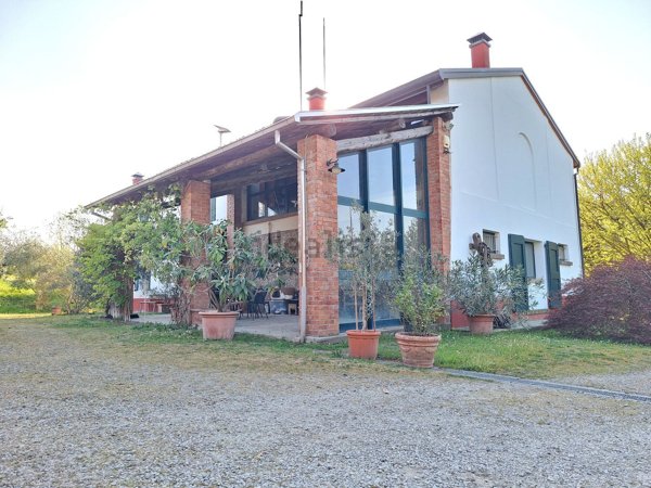 casa indipendente in vendita a Collecchio
