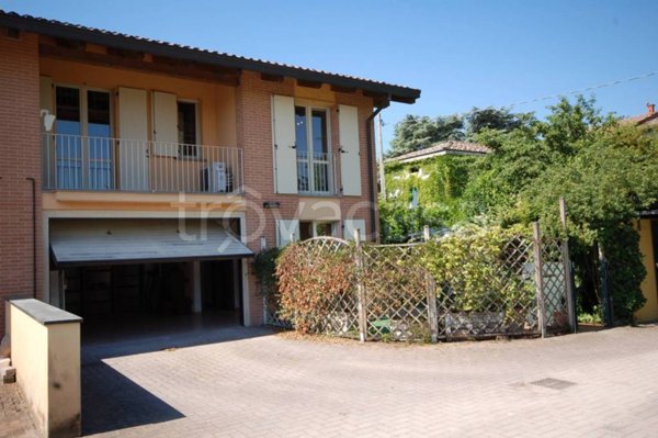casa indipendente in vendita a Collecchio in zona Lemignano