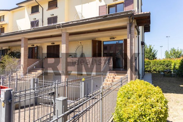 casa indipendente in vendita a Collecchio in zona Lemignano