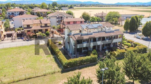 casa indipendente in vendita a Collecchio in zona Lemignano