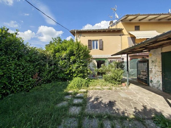 casa indipendente in vendita a Collecchio in zona Gaiano