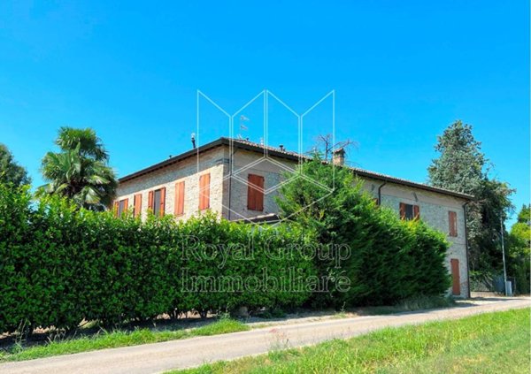 appartamento in vendita a Collecchio in zona San Martino Sinzano