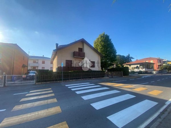 casa indipendente in vendita a Collecchio
