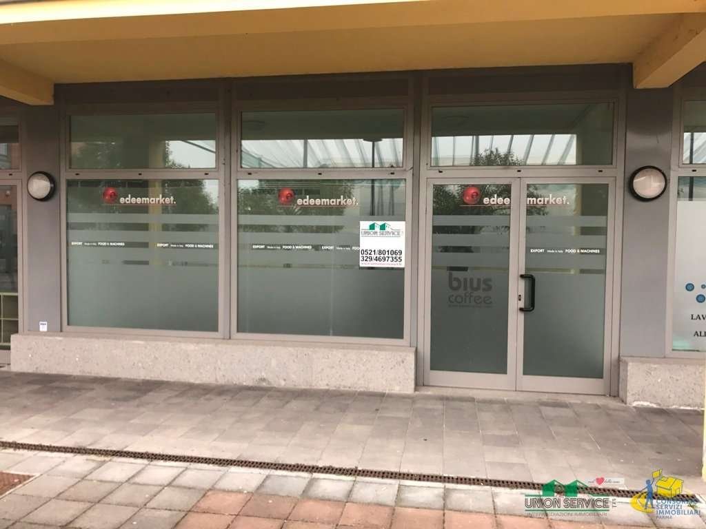 locale commerciale in vendita a Collecchio